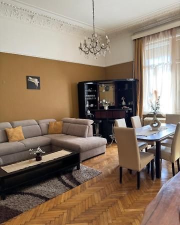 Izabella Home Budapest Ngoại thất bức ảnh
