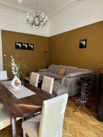 Izabella Home Budapest Ngoại thất bức ảnh