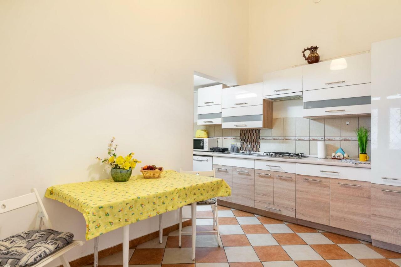 Izabella Home Budapest Ngoại thất bức ảnh
