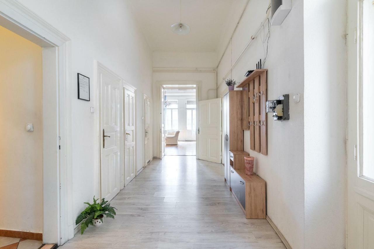 Izabella Home Budapest Ngoại thất bức ảnh