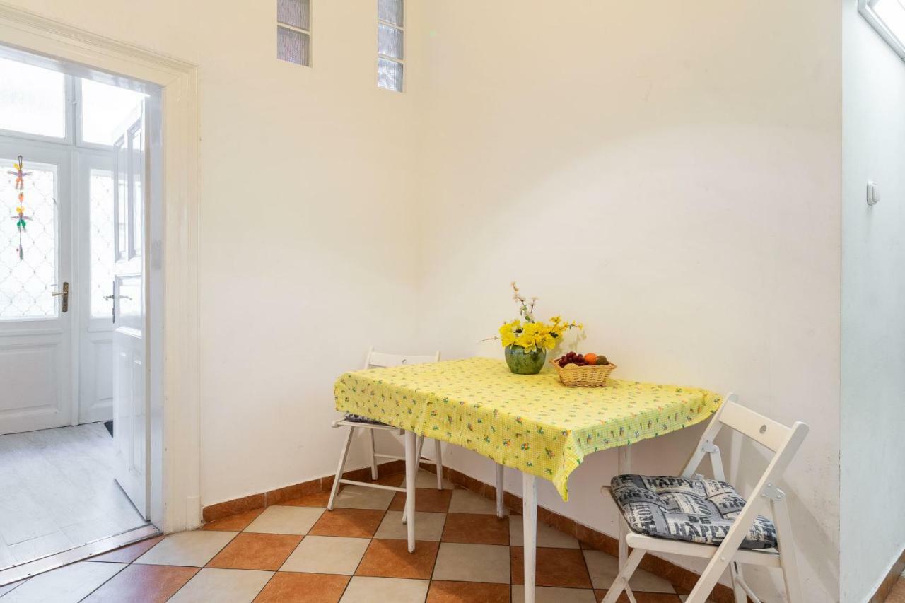 Izabella Home Budapest Ngoại thất bức ảnh