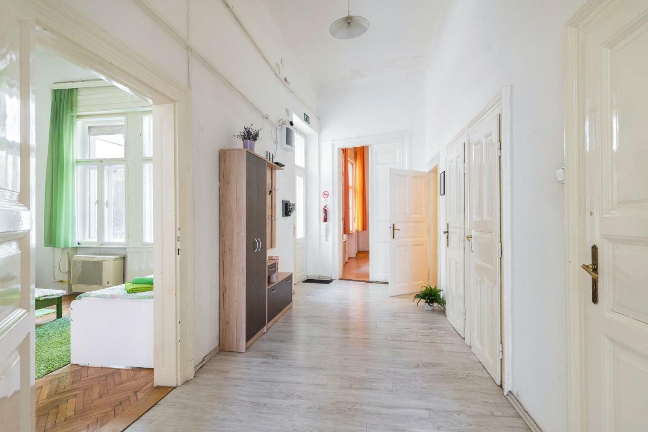 Izabella Home Budapest Ngoại thất bức ảnh