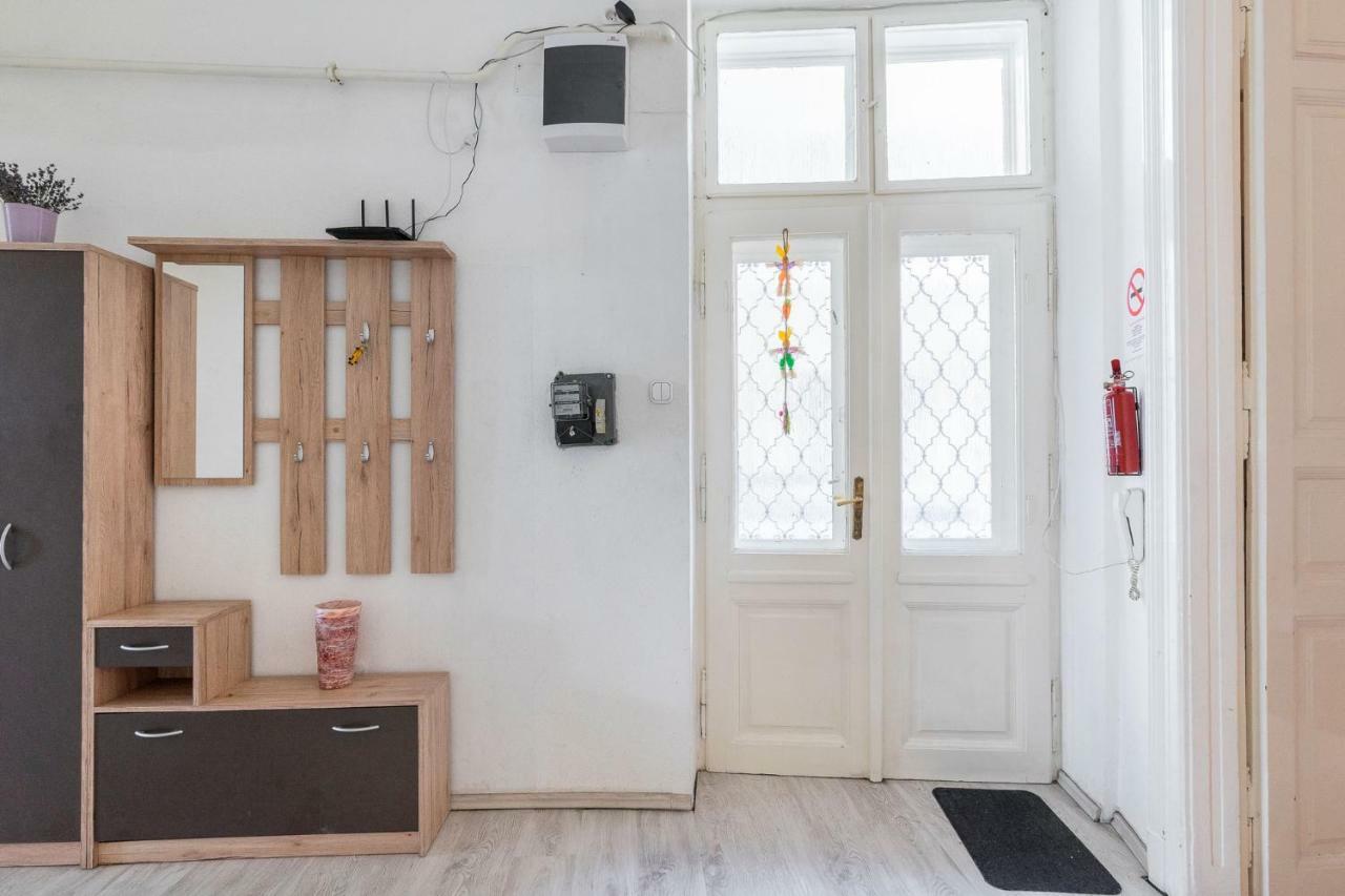 Izabella Home Budapest Ngoại thất bức ảnh