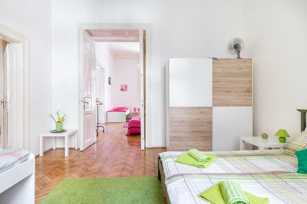 Izabella Home Budapest Ngoại thất bức ảnh