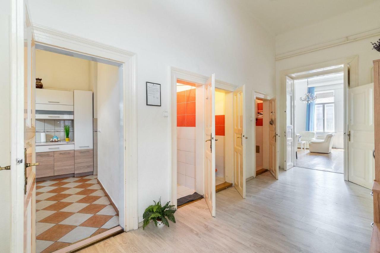 Izabella Home Budapest Ngoại thất bức ảnh
